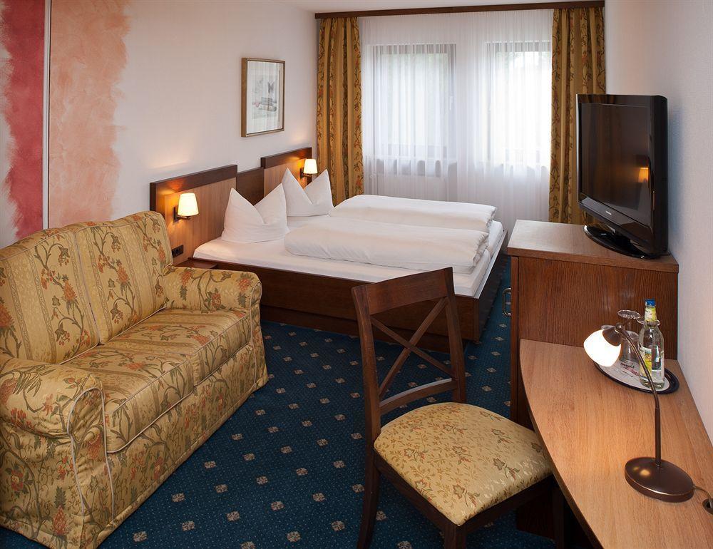 Sindersdorfer Hof Hotell Hilpoltstein Exteriör bild